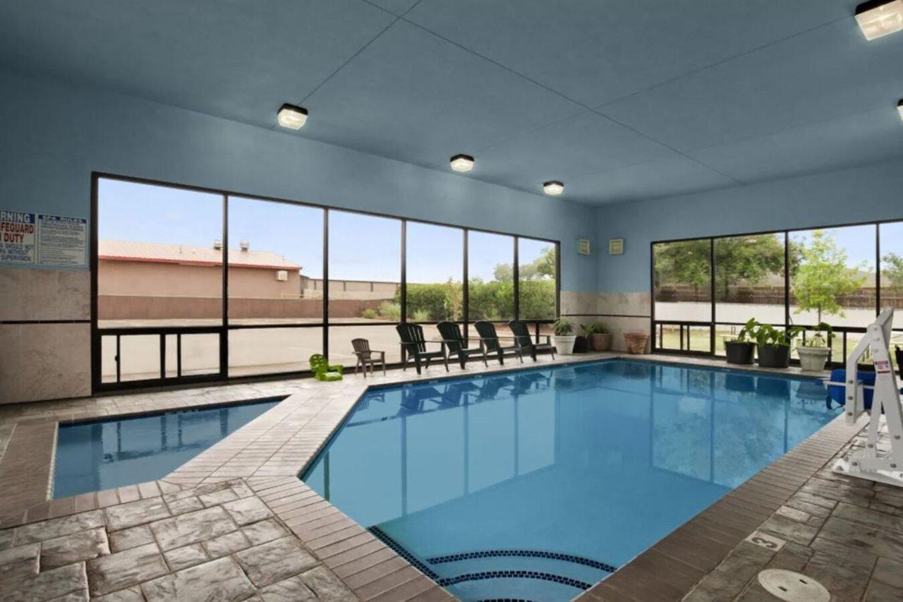 Days Inn By Wyndham Childress Kültér fotó