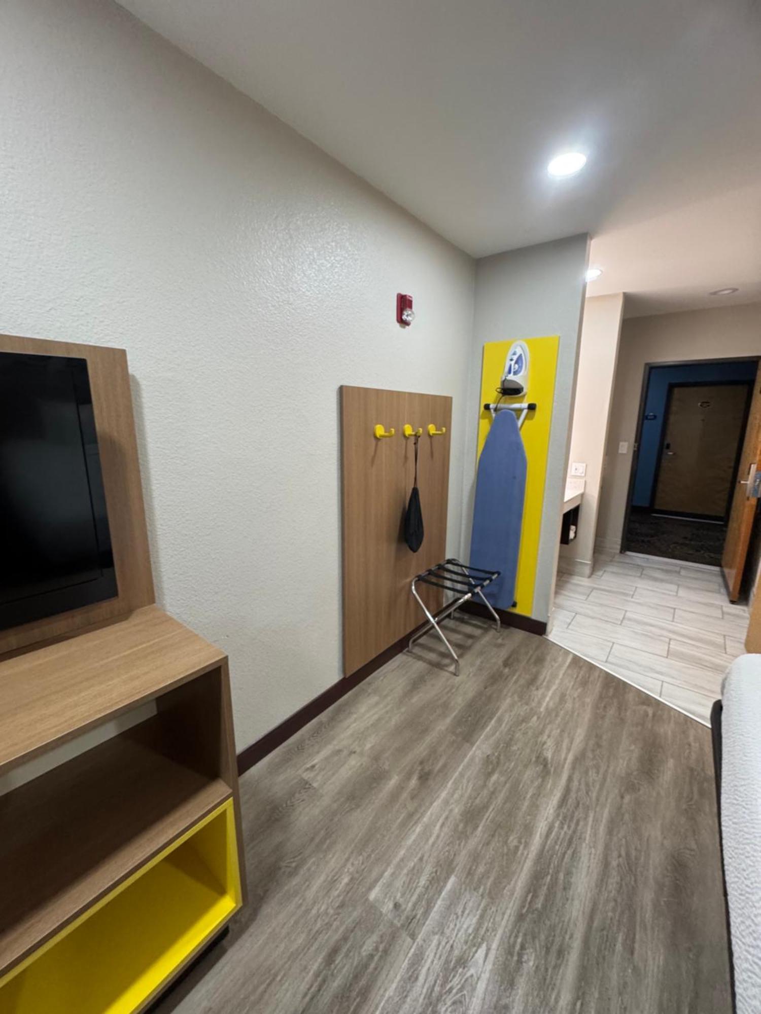 Days Inn By Wyndham Childress Kültér fotó